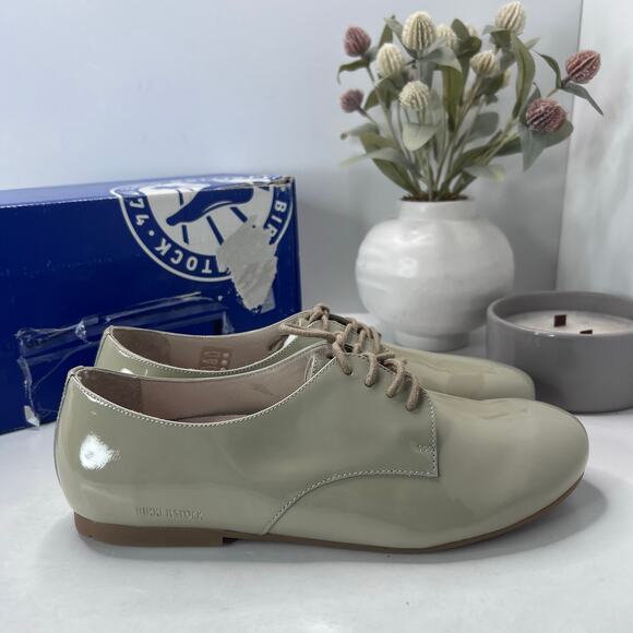 Birkenstock Saunders Patent Leather Clog Cloud Patent Women 9/Men 7 NWB Narrow - Picture 1 of 10